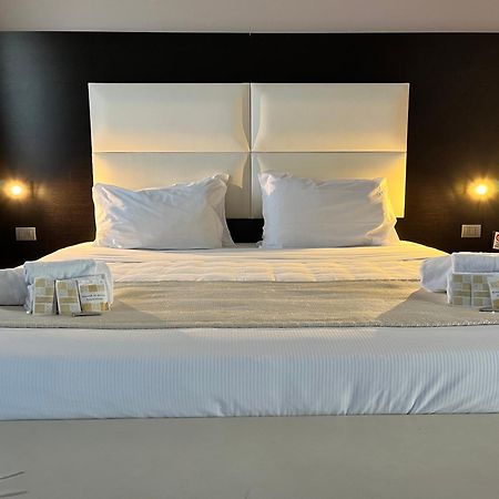 Eh Suites Rome Airport Euro House Hotels Fiumicino Exteriér fotografie